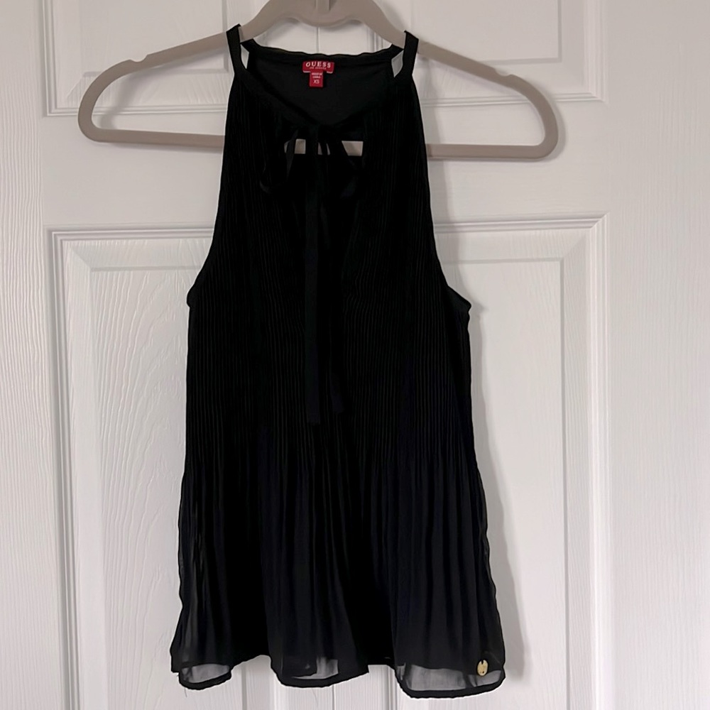 Guess - black top